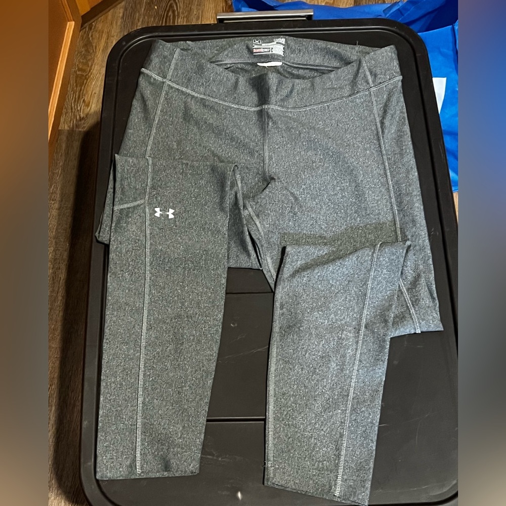 Grey under armour leggings